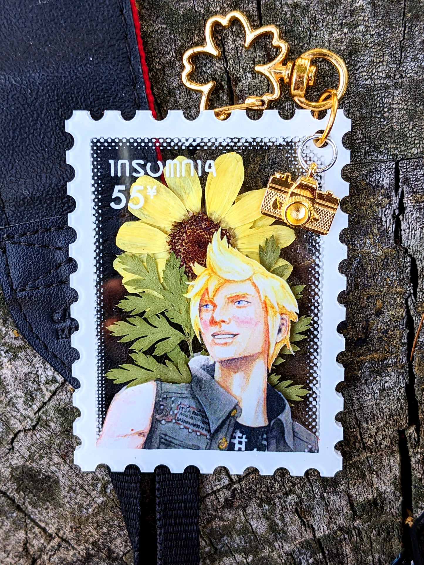 ! Prompto Stamp Dried Flower Charm