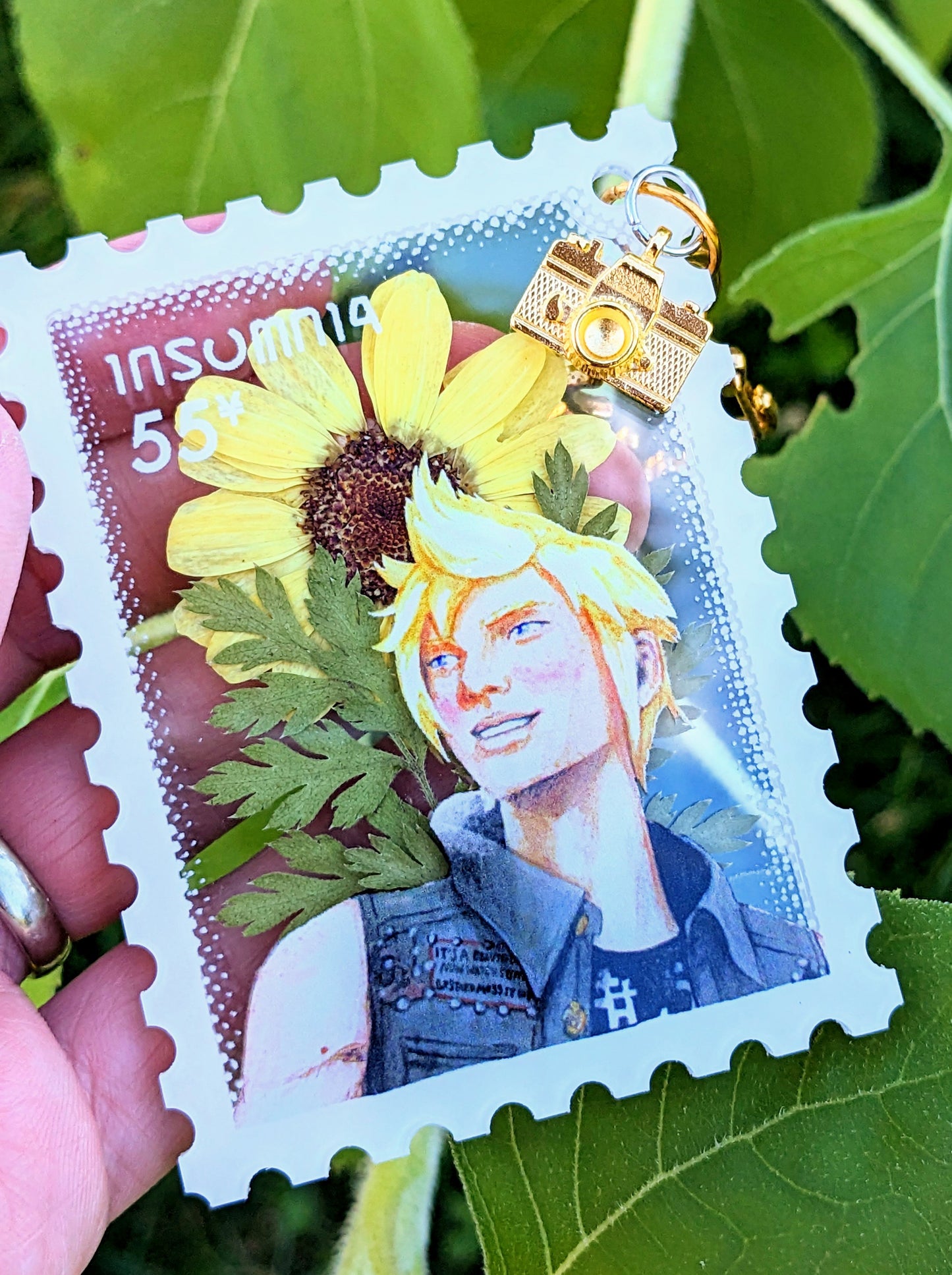 ! Prompto Stamp Dried Flower Charm